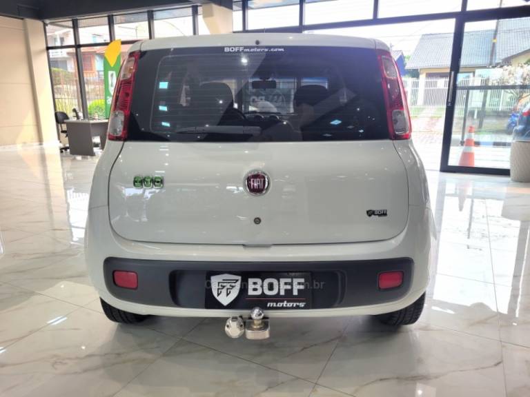 FIAT - UNO - 2012/2013 - Branca - R$ 35.900,00