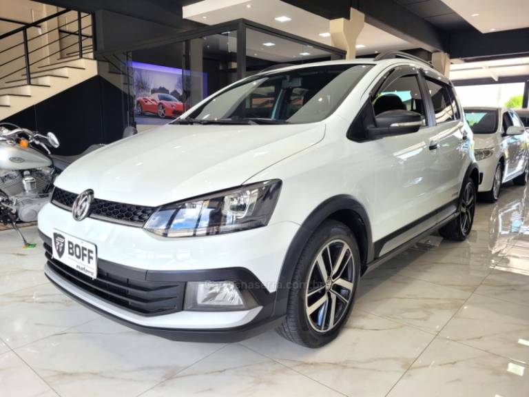 VOLKSWAGEN - FOX - 2019/2020 - Branca - R$ 68.900,00