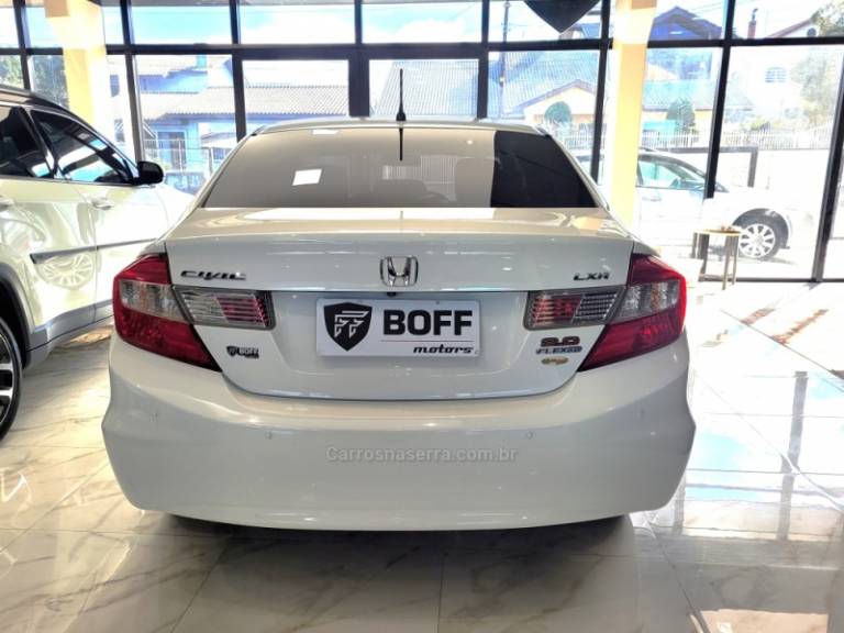 HONDA - CIVIC - 2013/2014 - Branca - R$ 68.900,00