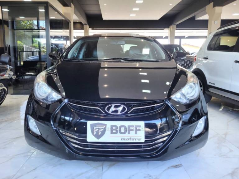 HYUNDAI - ELANTRA - 2012/2013 - Preta - R$ 68.900,00