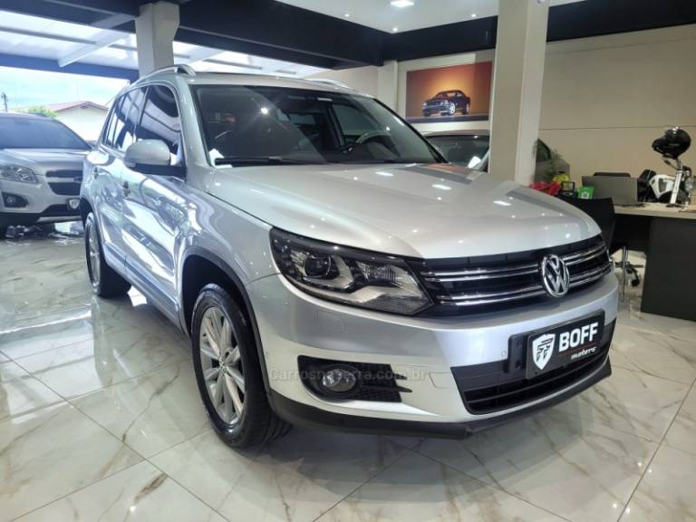 VOLKSWAGEN - TIGUAN - 2011/2012 - Prata - R$ 65.900,00