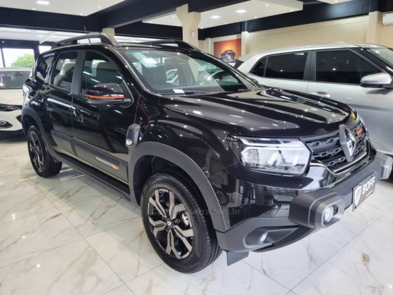 RENAULT - DUSTER - 2024/2025 - Preta - R$ 134.500,00