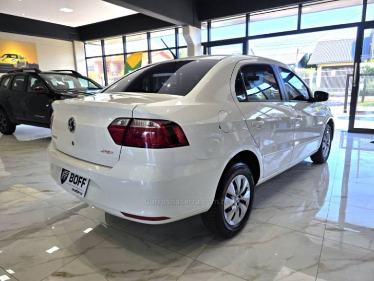 VOLKSWAGEN - VOYAGE - 2013/2013 - Branca - R$ 33.900,00