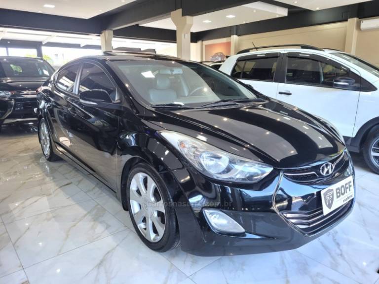 HYUNDAI - ELANTRA - 2012/2013 - Preta - R$ 68.900,00