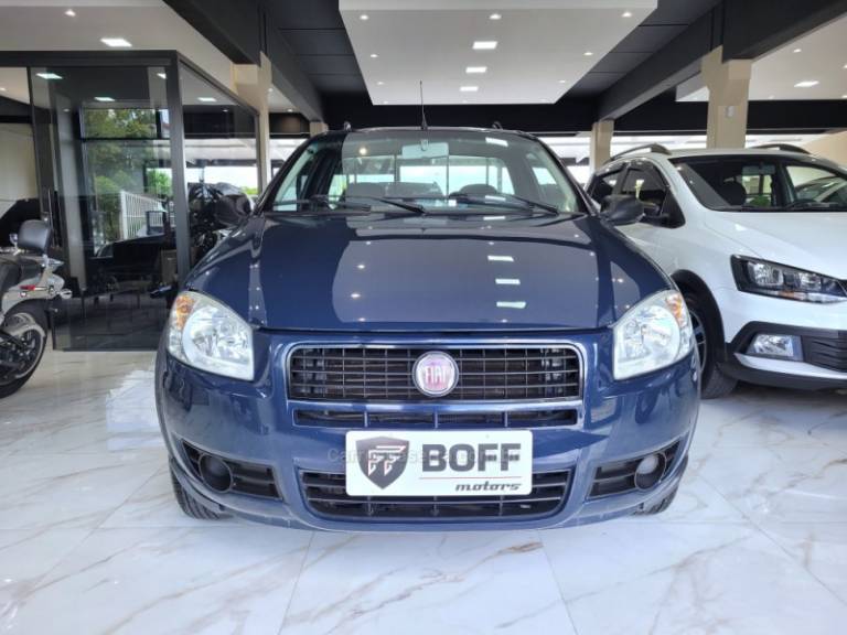 FIAT - STRADA - 2011/2012 - Azul - R$ 42.900,00