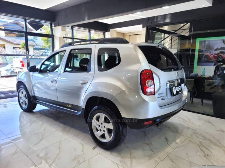 RENAULT - DUSTER - 2014/2015 - Prata - R$ 54.990,00