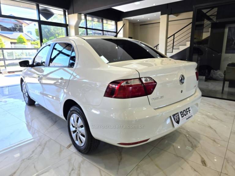 VOLKSWAGEN - VOYAGE - 2013/2013 - Branca - R$ 33.900,00