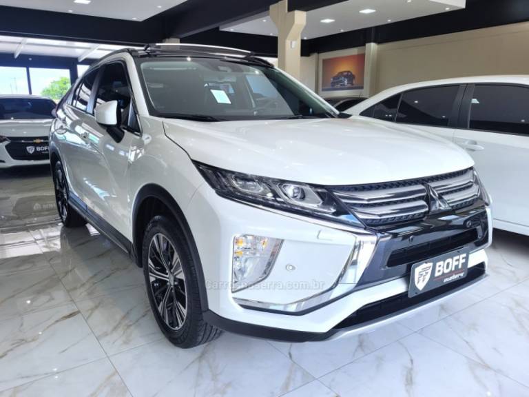 MITSUBISHI - ECLIPSE CROSS - 2021/2022 - Branca - R$ 151.900,00