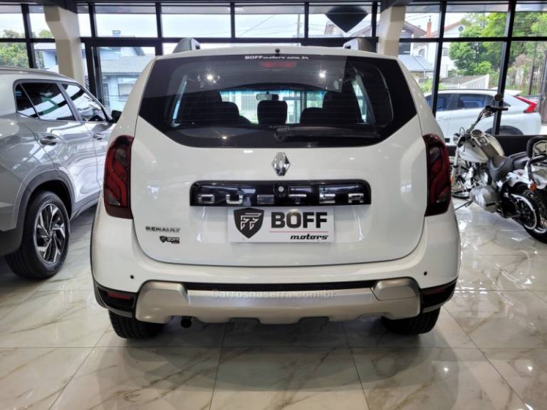 RENAULT - DUSTER - 2018/2019 - Branca - R$ 73.900,00