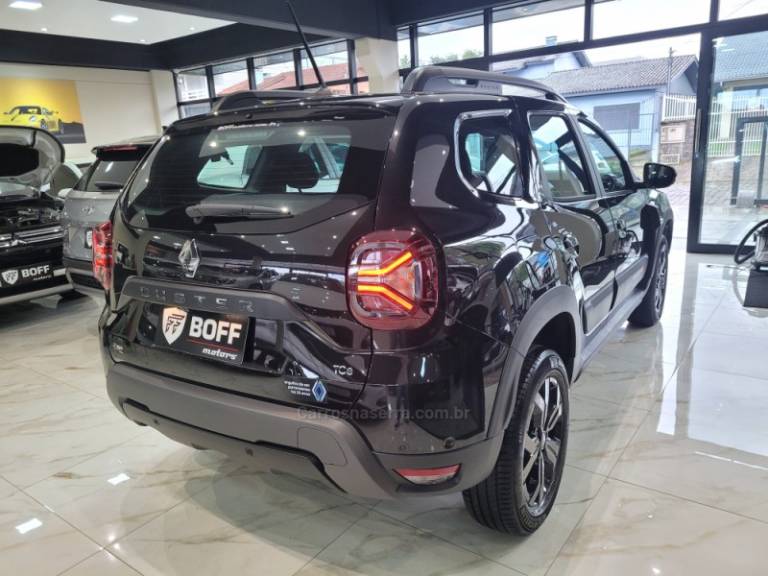 RENAULT - DUSTER - 2024/2025 - Preta - R$ 134.500,00