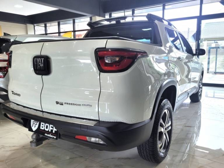 FIAT - TORO - 2019/2019 - Branca - R$ 109.900,00