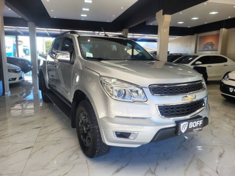 CHEVROLET - S10 - 2014/2014 - Prata - R$ 104.900,00