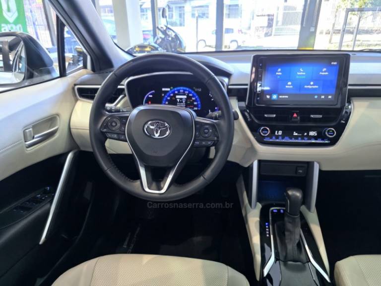 TOYOTA - COROLLA - 2023/2023 - Branca - R$ 173.900,00